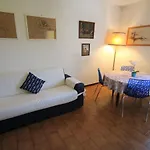 Lo Scoiattolo By Interhome