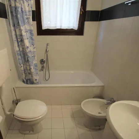 Lo Scoiattolo By Interhome Appartement Belgirate